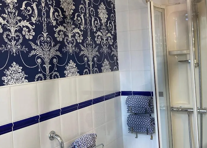 Le Bouquet Bleu Bed & Breakfast 3*