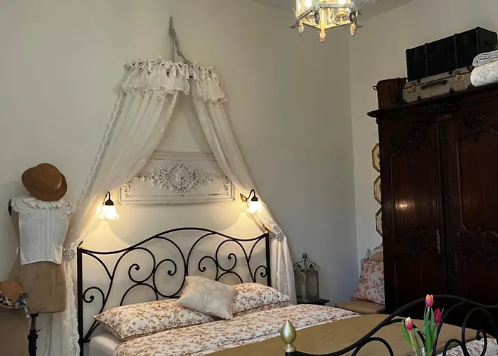 Le Bouquet Bleu Bed & Breakfast